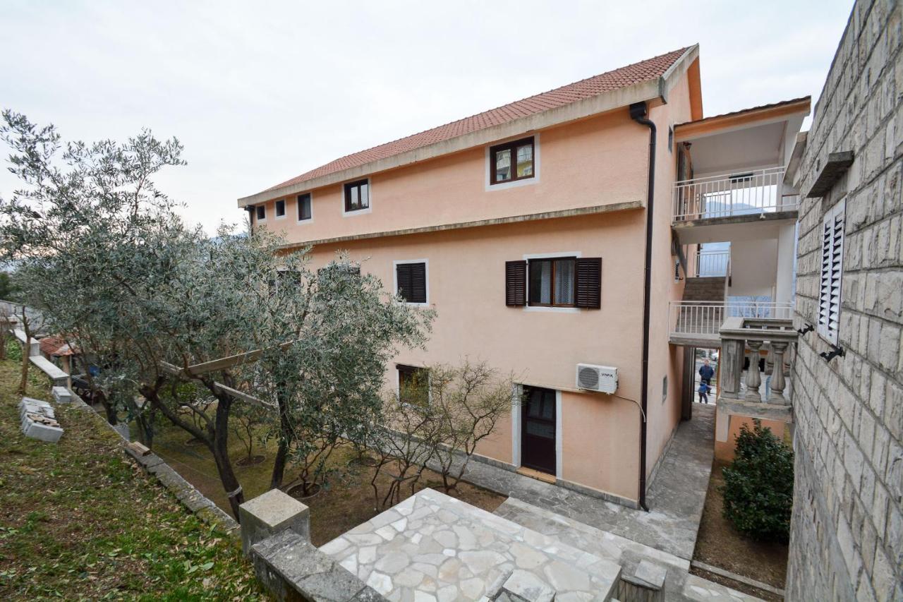 Modern Seaside Escape - Stunning Sea View - Private & Stylish Apartment Kotor Exterior foto