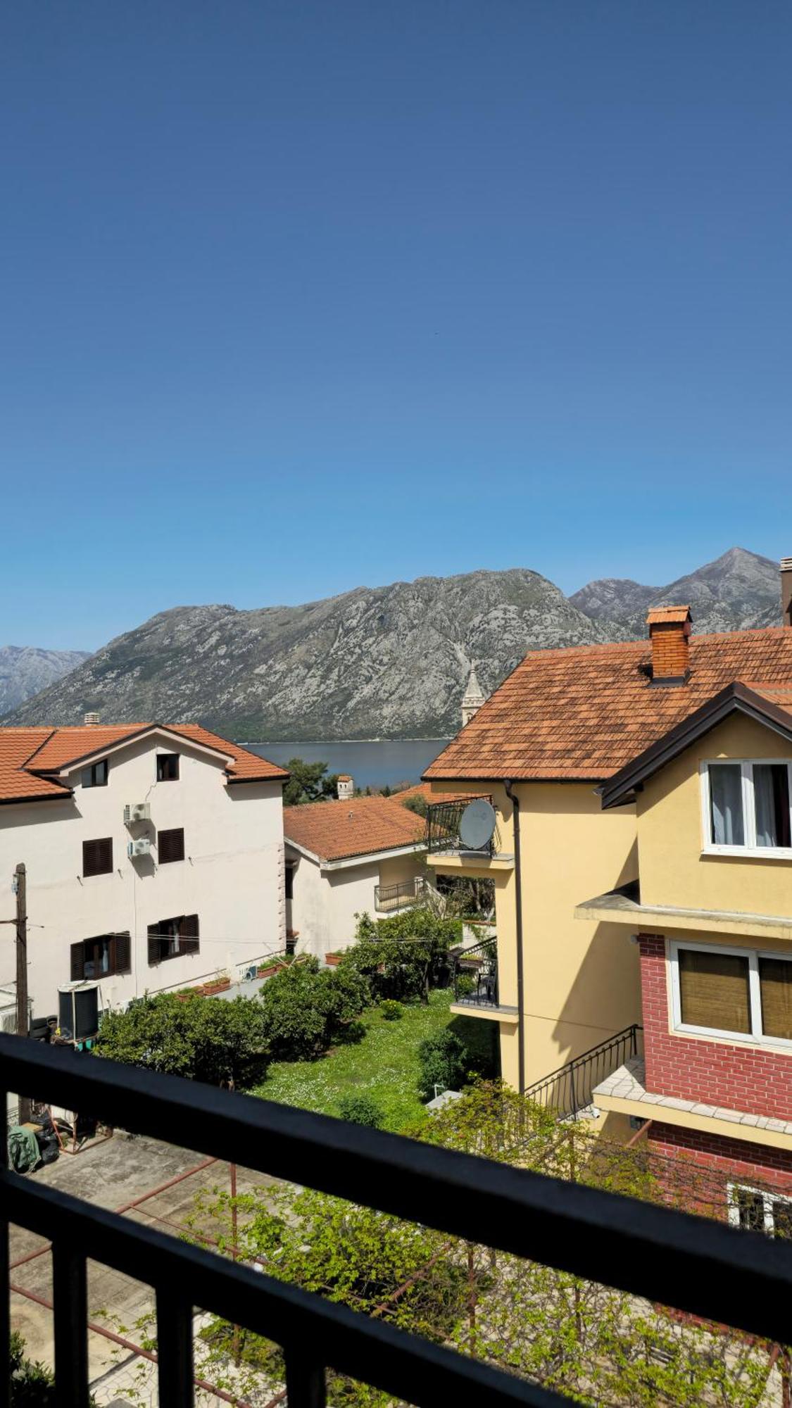 Modern Seaside Escape - Stunning Sea View - Private & Stylish Apartment Kotor Exterior foto