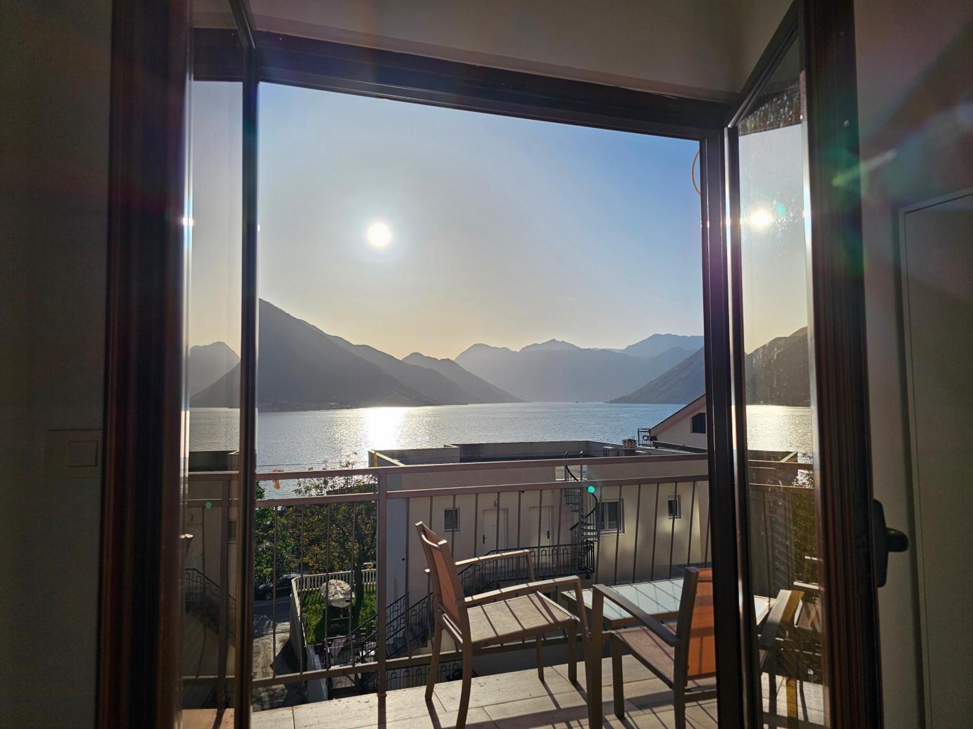 Modern Seaside Escape - Stunning Sea View - Private & Stylish Apartment Kotor Exterior foto
