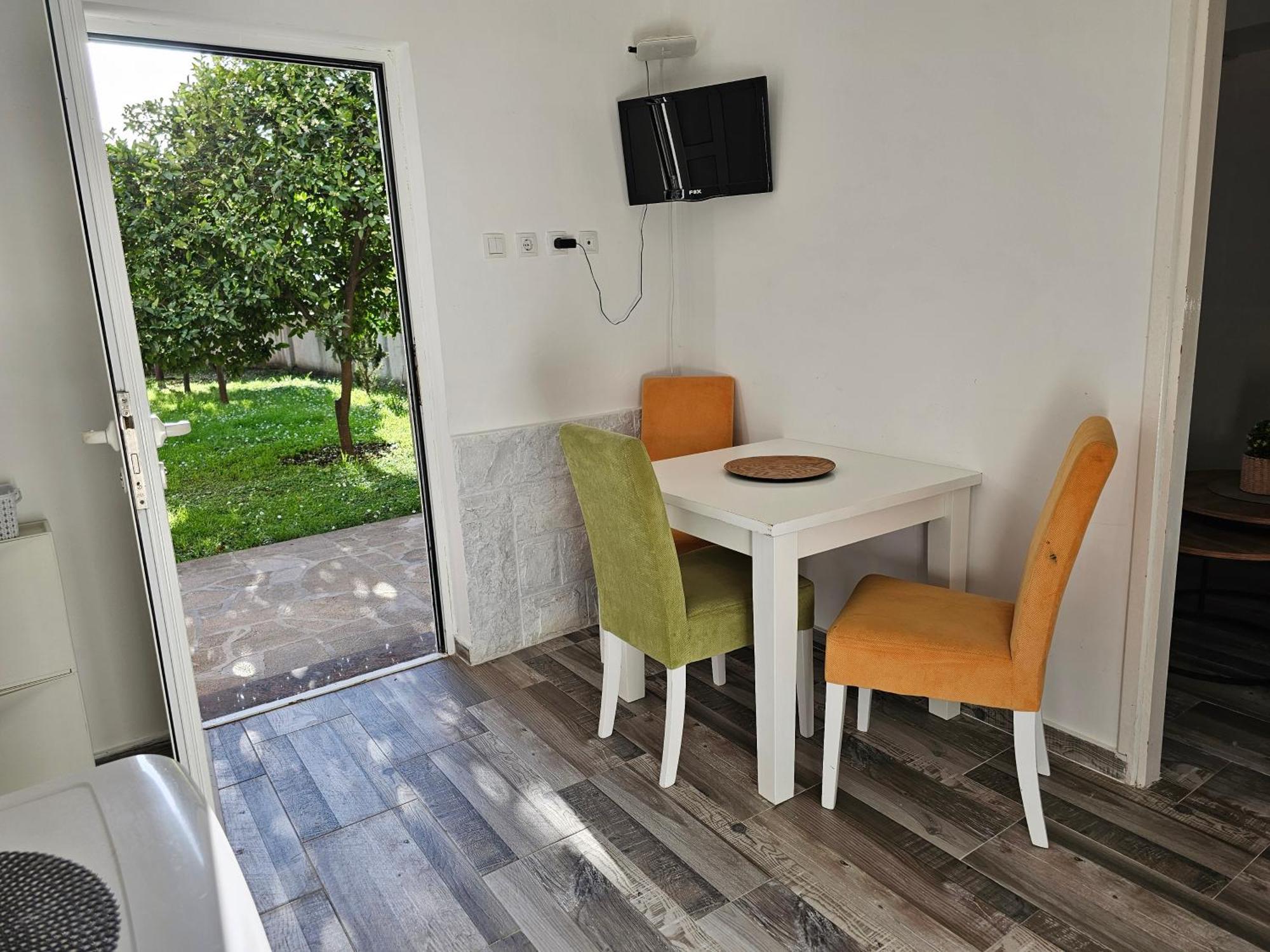 Modern Seaside Escape - Stunning Sea View - Private & Stylish Apartment Kotor Exterior foto
